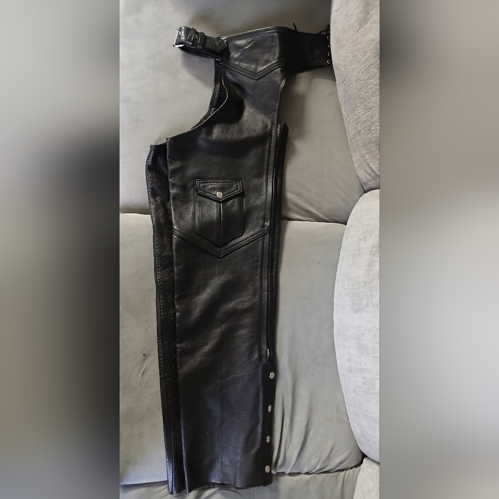 Moto BOSS Chaps Black Leather Womens Size Medium